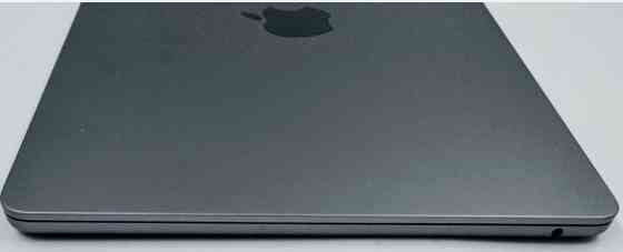 Apple Macbook Air 13.6 M2 2022 24GB RAM 256GB SSD Space Gray IL6542. Київ