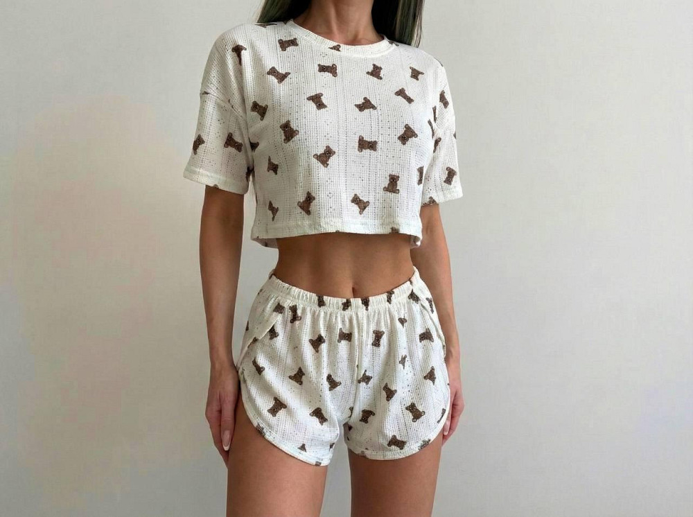 Жіноча ніжна піжама-двійка: топ і шорти з принтом трикотаж перфорація Білий, 44 Одеса - фото 5