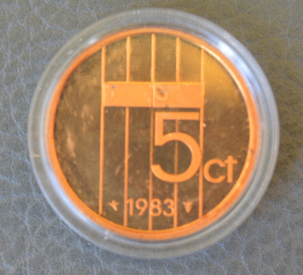 Монета 5 центів. 1983 рік, Нідерланди. (капсула) ПРУФ Полтава - фото 1