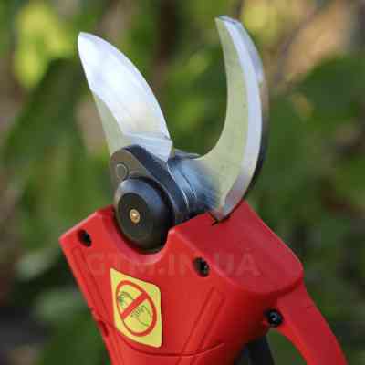 Секатор GTM акумумуляторній GS18/30BL, 18В, діаметр гілок до 30мм (без АКБ ітаЗП) (GS18/30BL) Вінниця