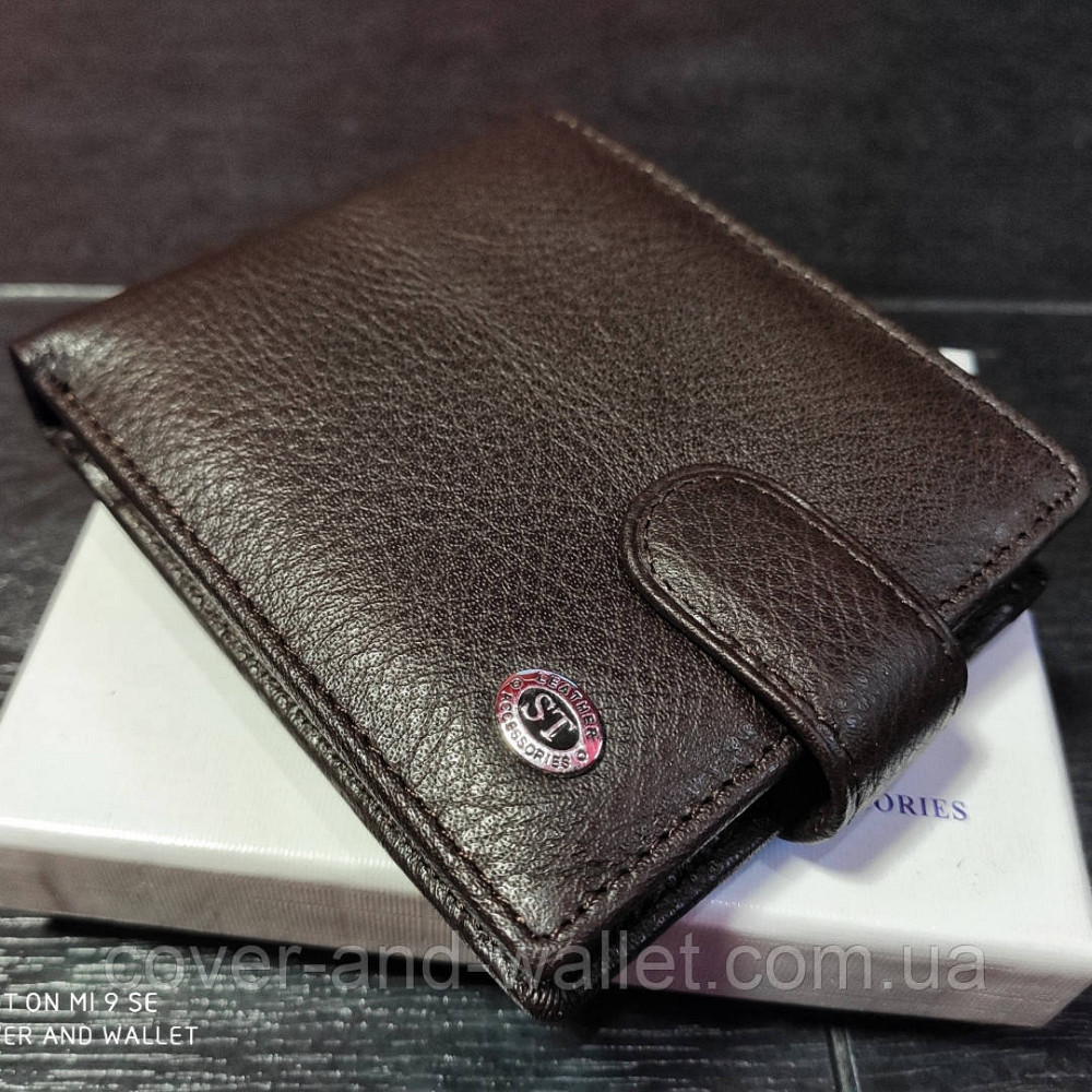 Коричневий шкіряний чоловічий гаманець на кнопці ST Leather Київ - фото 1