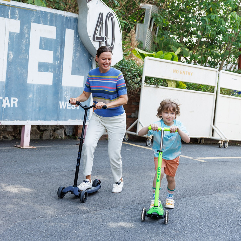 Самокат Micro серії Maxi Deluxe Neon LED – Зелений папуга Дніпро - фото 8