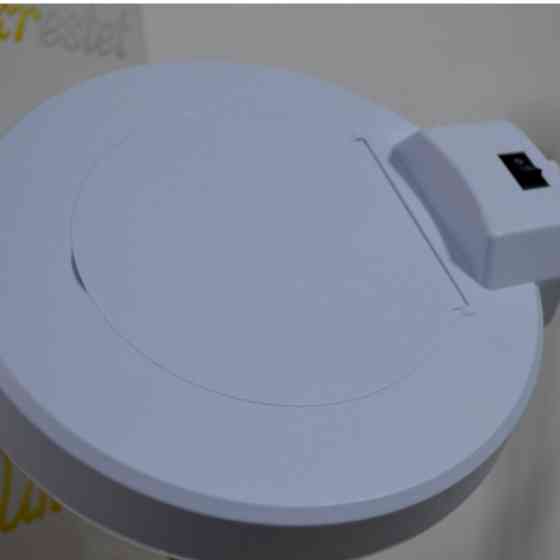 Лампа лупа підлогові на колесах на штативі з 120 LED діодами , з кришкою , збільшення 5 діоптрій . Київ