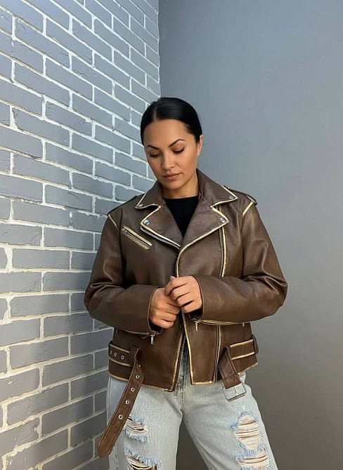 Куртка жіноча Aftf Basic 2456 косуха з екошкіри потерті шви коричнева, коричневий, S Київ - фото 19