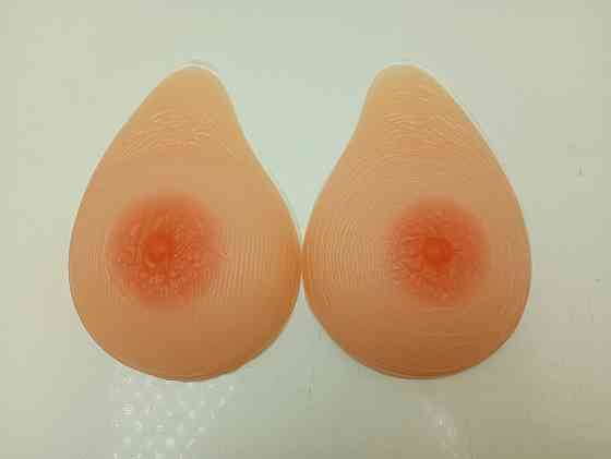 Реалістичні силіконові груди IVITA розмір M / B / 32C / 34B / 36A 16.5*11.5*4 см Луцьк