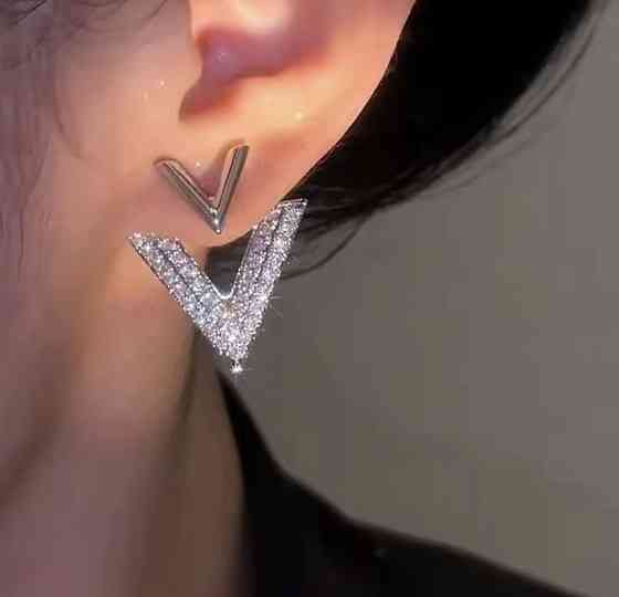 Сережки-гвоздики 