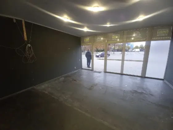 Новое Аренда Помещения на красной линии возле "Варуса", Проспект Мира Днепр