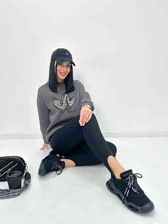 Базовий жіночий світшот "Be kind" Турція оптом | Норма і батал Київ