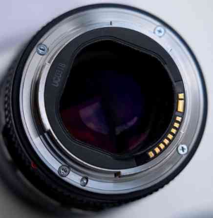 Canon EF 135mm f2.0 L. Харків