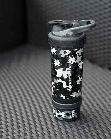 Шейкер спортивный для воды и спортивного питания цвет черный камуфляж SmartShake Revive 750ml Camo Black Киев