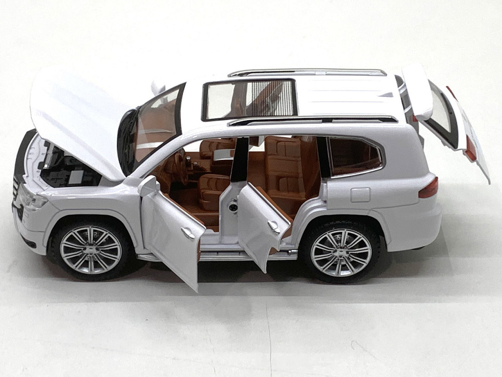 Машина Автосвит Toyota Highlander инерционная открываются двери капот багажник 21см Білий (AP-2024) Чернігів - фото 6