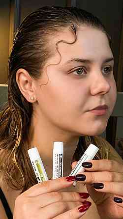 Увлажняющий бальзам для губ с маслом жожоба Hillary Natural Jojoba Lip Balm, 5 г Киев