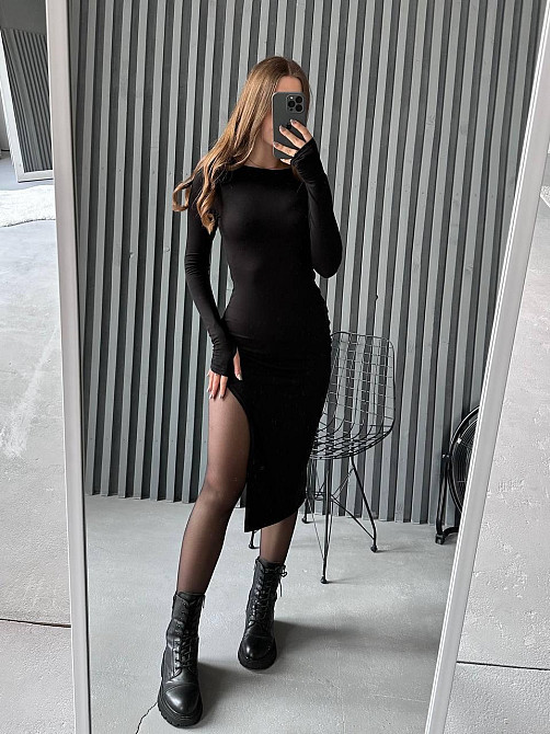 Женское привлекательное вечернее платье с вырезом на ножке из вискозы. Одесса - изображение 1