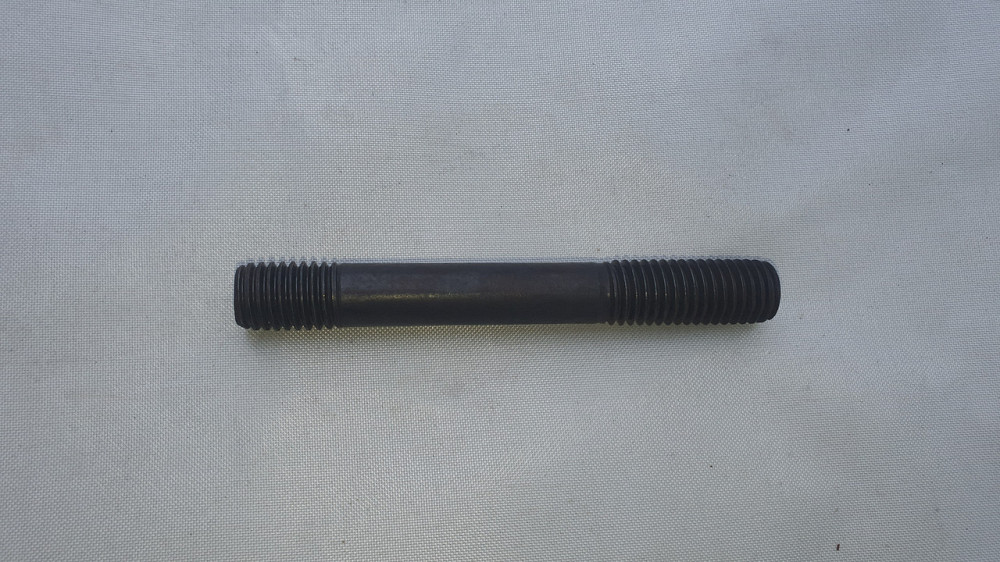 Шпилька М14х2. Длина - 110 мм. СССР. Харьков - изображение 1