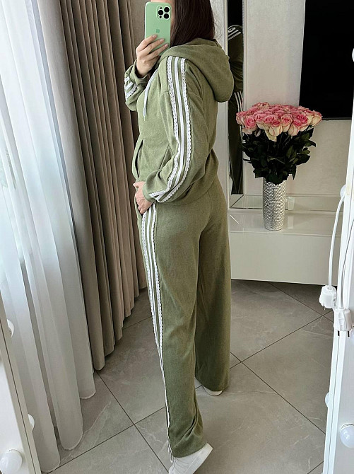 Женский стильный прогулочный велюровый костюм двойка Оливка, 52/54 Одесса - изображение 6