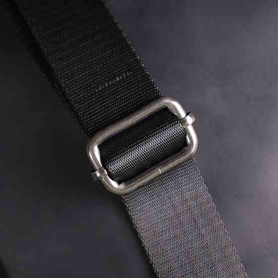 Удобная сумка для мужчин на плечо из натуральной винтажной кожи Shvigel 23147 Черный Киев