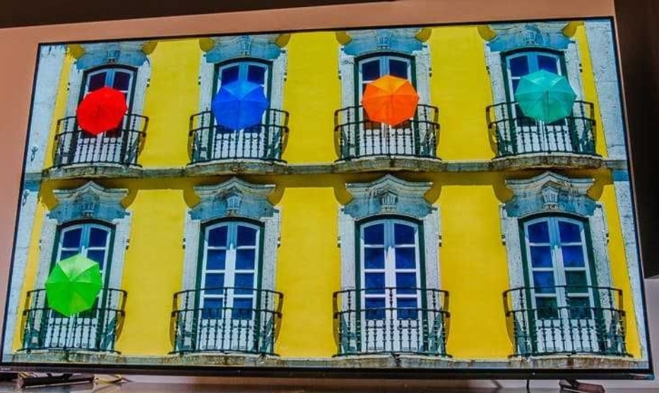 Телевизор Безрамный: 65