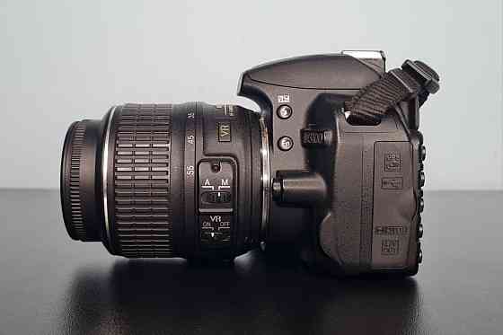 Дзеркальний фотоапарат Nikon D3100 + kit об'єктив 18-55 мм Клевань