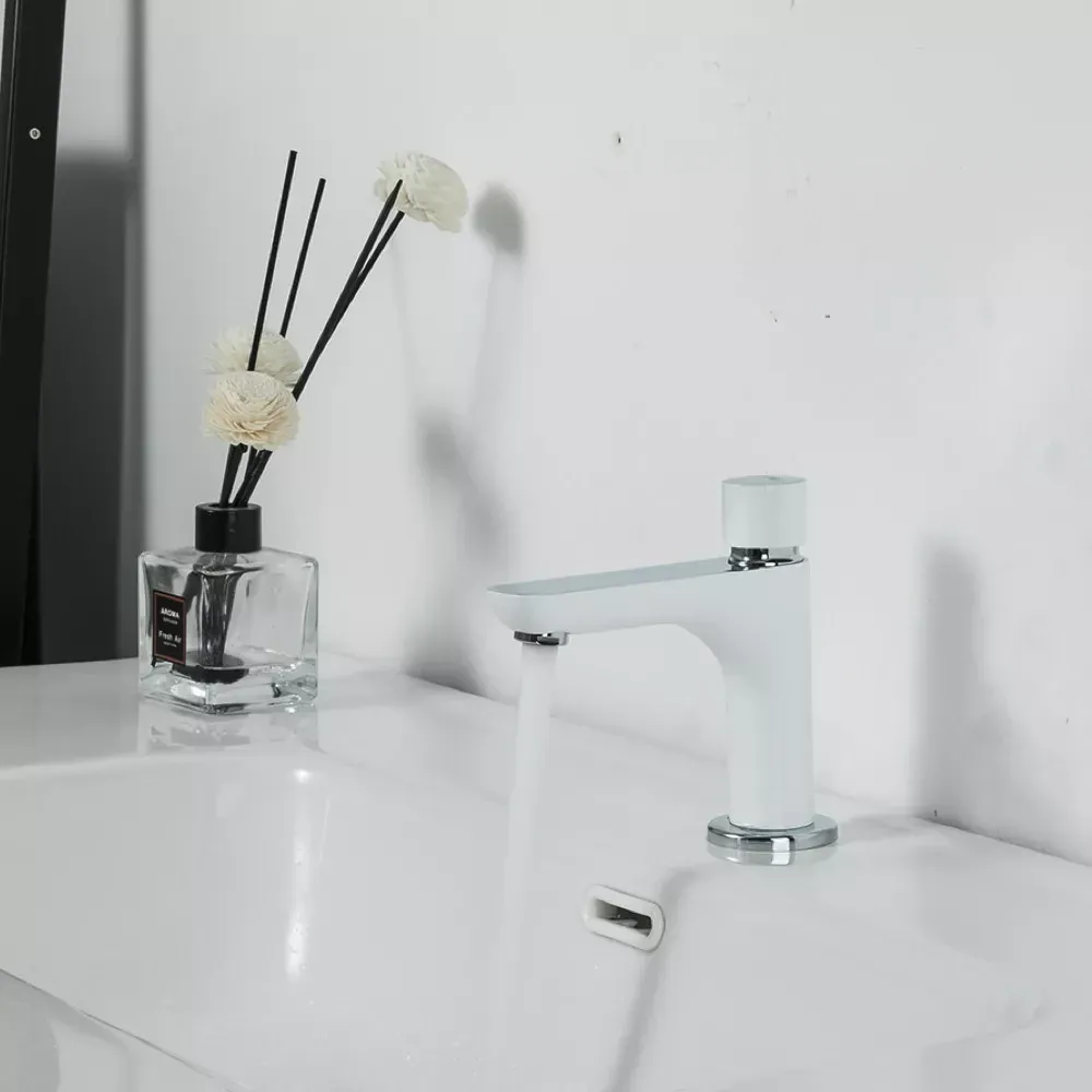 Кран-дозатор для умивальника Gappo G5148 білий/хром Київ - фото 2