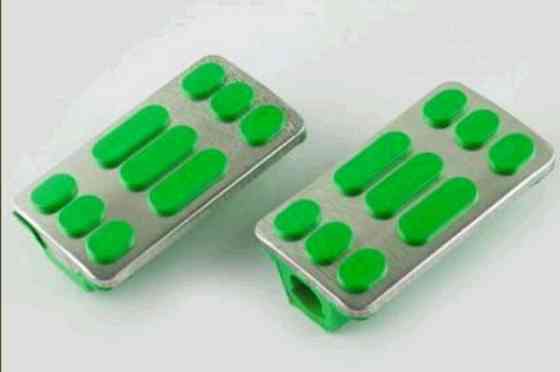 Резинки подножек водителя мопед Дельта (зеленые с хромированной вставкой mod:2) -2 Мукачево