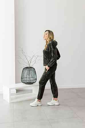 Жіночий велюровий костюм із капюшоном Хакі S Харків