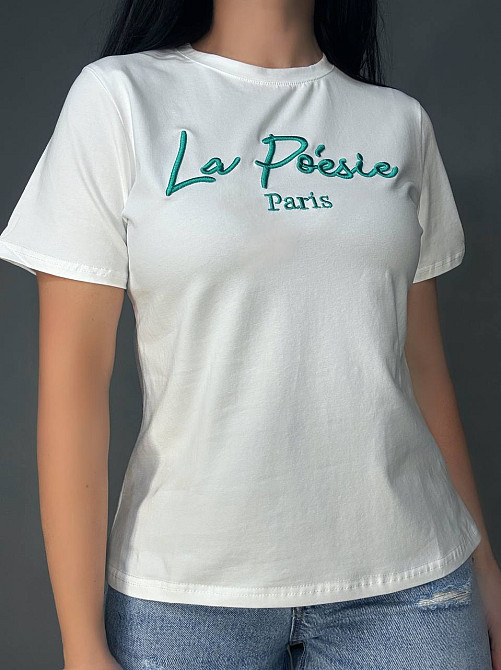 Футболка жіноча A-N 30103 базова з вишивкою La Poésie Paris однотонна, білий, one size Київ - фото 4