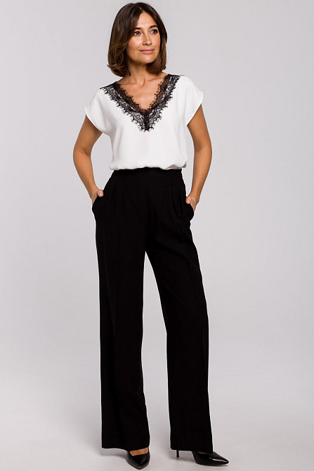 Жіноча блузка з вирізом та мереживом "Brenda" оптом | Норма і батал Білий, 50-52 Київ - фото 5