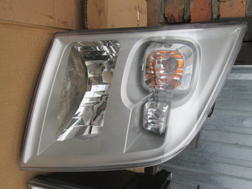 Фара права Ford Transit 2007-2014 Ковель - фото 3