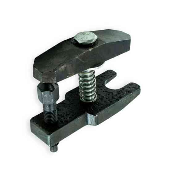 Съёмник шаровых опор и рулевых тяг универсал. 