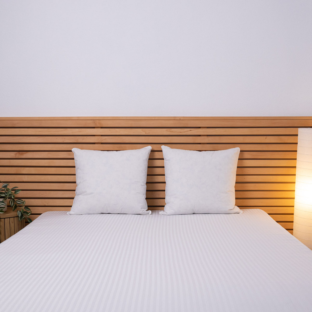 Подушка из Холлофайбера - Синтепух YouStar Тик полоска - упругая 40x40 см (Белый) с сумкой-чехлом Сумы - изображение 4