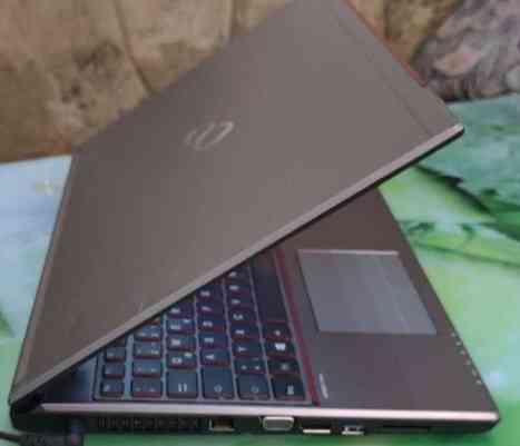 Ноутбук Японский: Fujitsu E756 ( made in Japan) Киев