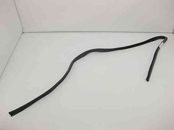 Mercedes-Benz  A1647250425 Ущільнювач опускного скла передніх правих дверей ML W164 GL X164 Одеса