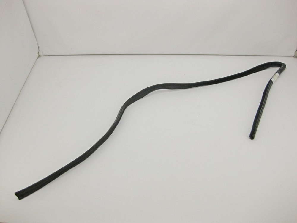 Mercedes-Benz  A1647250425 Ущільнювач опускного скла передніх правих дверей ML W164 GL X164 Одеса - фото 1