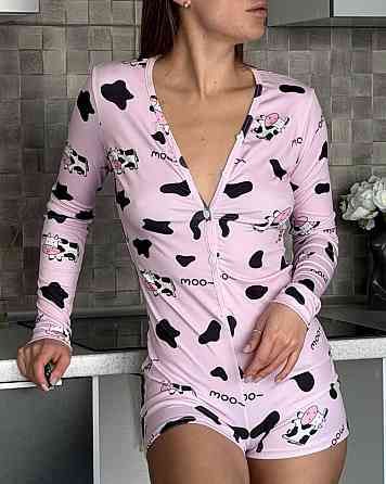 Жіночий домашній комбінезон з корівками мікродайвінг принт Одеса