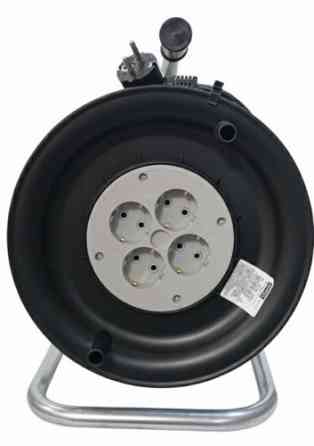 Подовжувач на котушці з заземленням 3х1,0 мм² 30 м APRO Харків