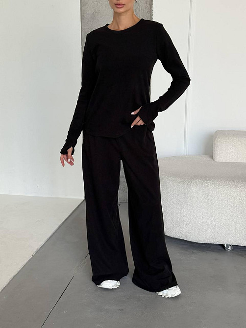 Женский теплый базовый костюм двойка из турецкого микрофлиса Черный Одесса - изображение 1