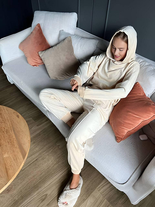 Жіночий плюшевий костюм двійка: худі та штани 44/46 Одеса - фото 8