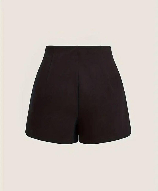 Жіноча міні спідниця-шорти з асиметричним кроєм і боковою шнурівкою костюмка Одеса - фото 2