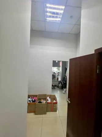 Магазин аренды в центре города. Отдельный вход, большие окна. Ремонт хороший (фото настоящие). Днепр