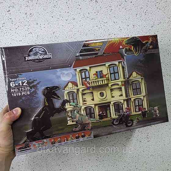 Конструктор блоковий динозаври напад Індораптора в маєток Локвуд 1019 деталей 7539 Хмельницький