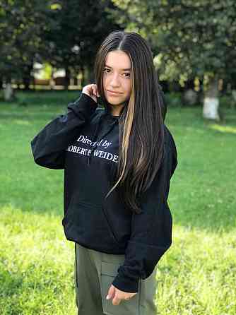 Толстовка жіноча/ худі з написом "Directed by Robert B. Weide". Чернівці