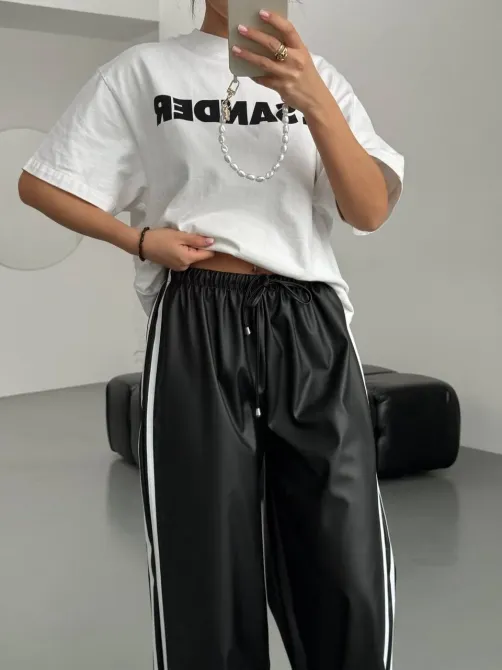 Жіночі теплі шкіряні штани з лампасами на флісі знизу з затяжками Харків - фото 5