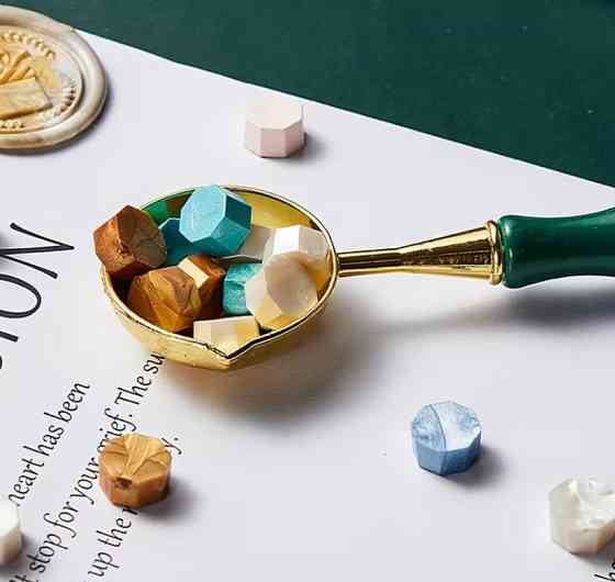 Набор для сургучных печатей с ложкой и сменными штампами, воск в гранулах, подарочный бокс Киев