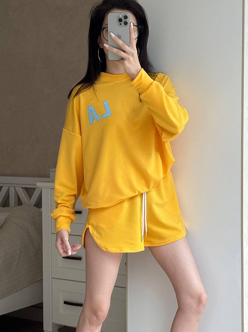 Жіночий прогулянковий костюм-двійка: кофта та шорти турецька двонитка Жовтий Одеса - фото 4