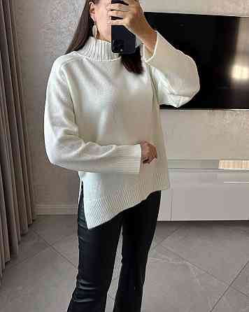 Жіночий светр оверсайз, машинне в'язання Молочний Одеса