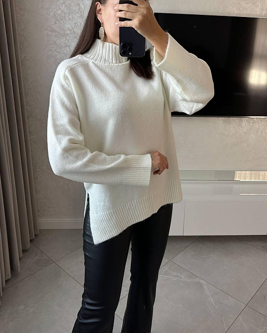 Женский оверсайз свитер машинная вязка Молочный Одесса - изображение 1