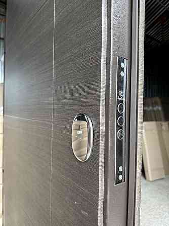 Двери уличные Redfort, модель Аризона, комплектация Стандарт плюс (2 контура) Киев