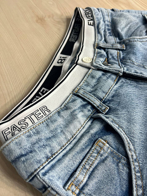 Джинсы женские I8 51896 BAGGY jeans резинка надпись широкие от бедра палаццо, голубой, 28, 28, 74 см, 108 см Киев - изображение 12