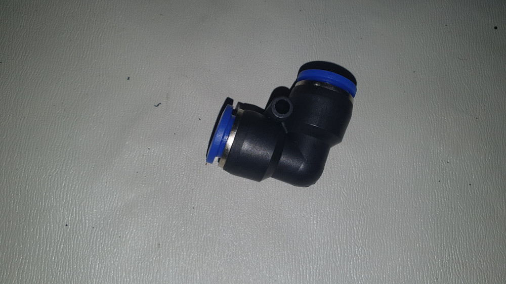 Соединитель аварийный угловой пластиковый 12*12 мм. Rider. Харьков - изображение 1