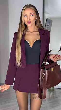 Женский базовый костюм двойка: жакет и юбка-шорты костюмная ткань Бургунди, 46/48 Одесса